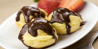 Profiterol Tarifi ve Malzemeleri Profiterol